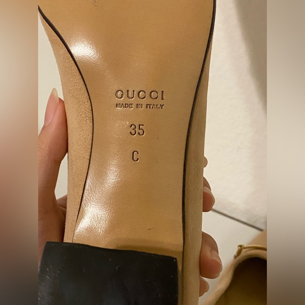 (NWOT) Gucci Vintage Suede Horse Bit Taupe Pink Mid-Heel Pointed Heels | 35C - Picture 13 of 16